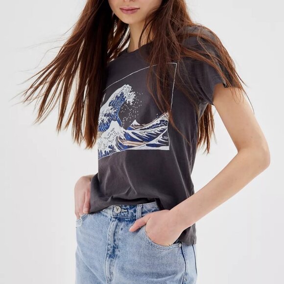 Future State The Great Wave Graphic Tee - Picture 7 of 8